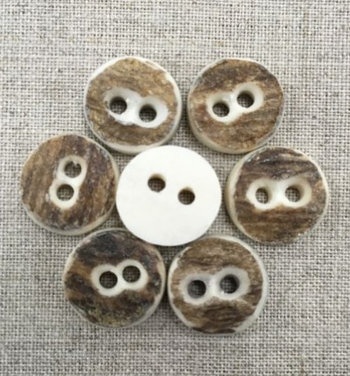 Natural Stag 2 hole Horn Buttons