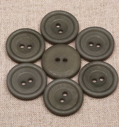 30L 2 hole Corozo Buttons