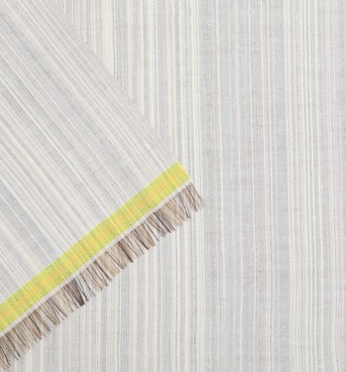 Yellow Edge Horsehair Chest Canvas
