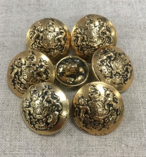 22L Vintage Dome Buttons with Crest