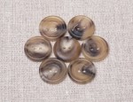 23L Dull Horn Buttons 2 hole - Col. 7 Fawn