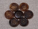 30L Polished Horn Button 4 hole - Russet