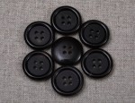 30L Polished Horn Button 4 hole - Dark Brown